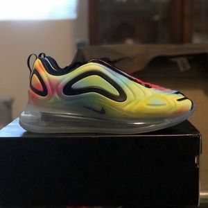 Sold !!!! Nike Air Max 720 Tie Dye